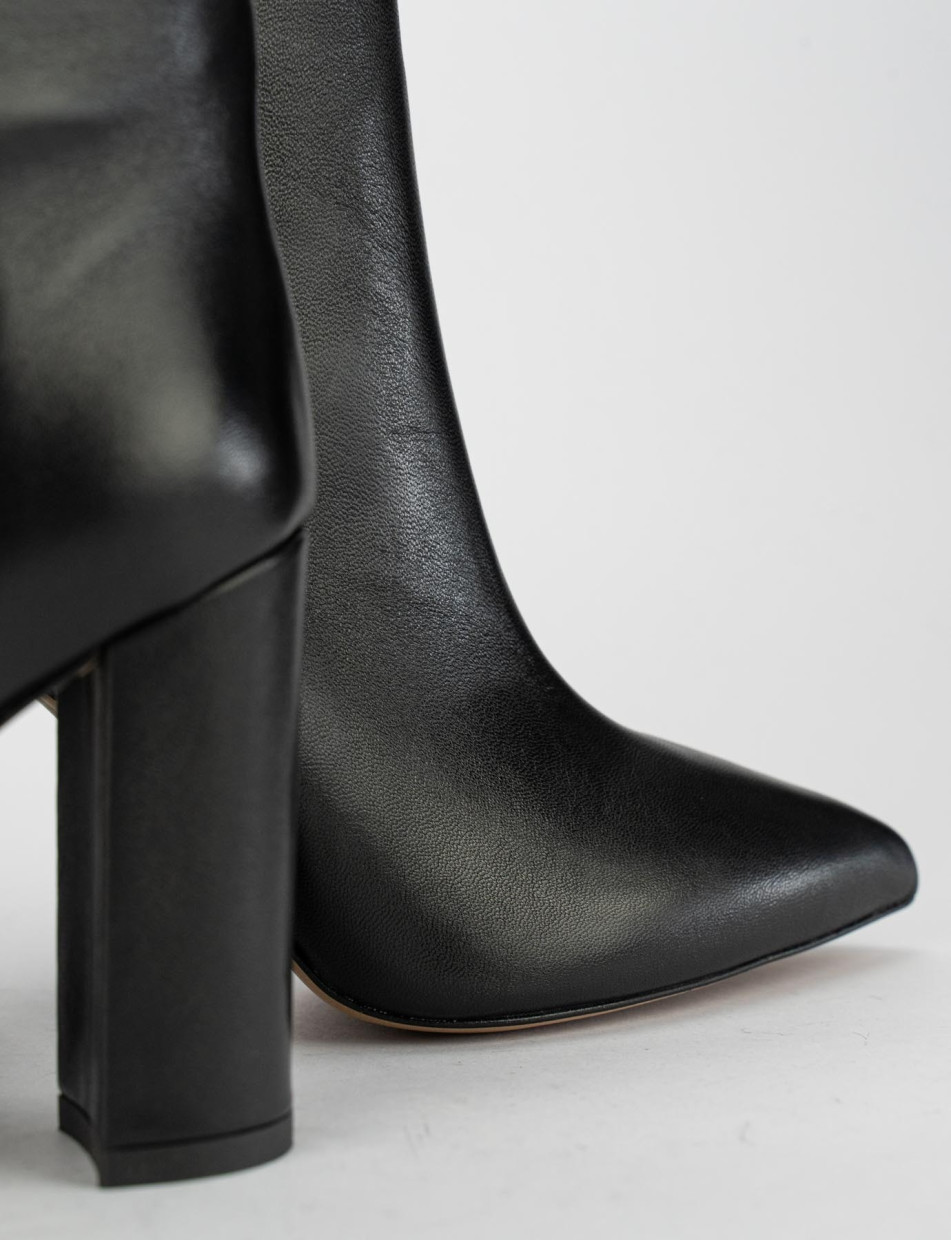 High heel boots heel 9 cm black leather