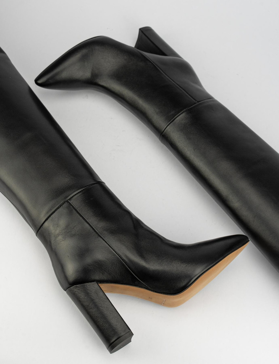 High heel boots heel 9 cm black leather