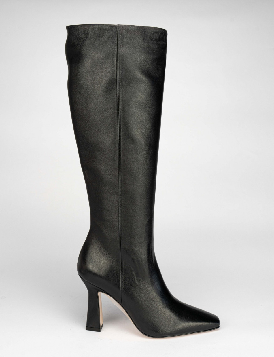 High heel boots heel 9 cm black leather