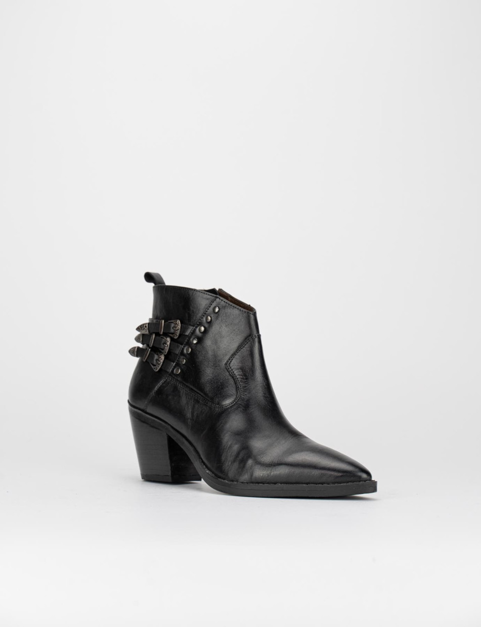 High heel ankle boots heel 5 cm black leather