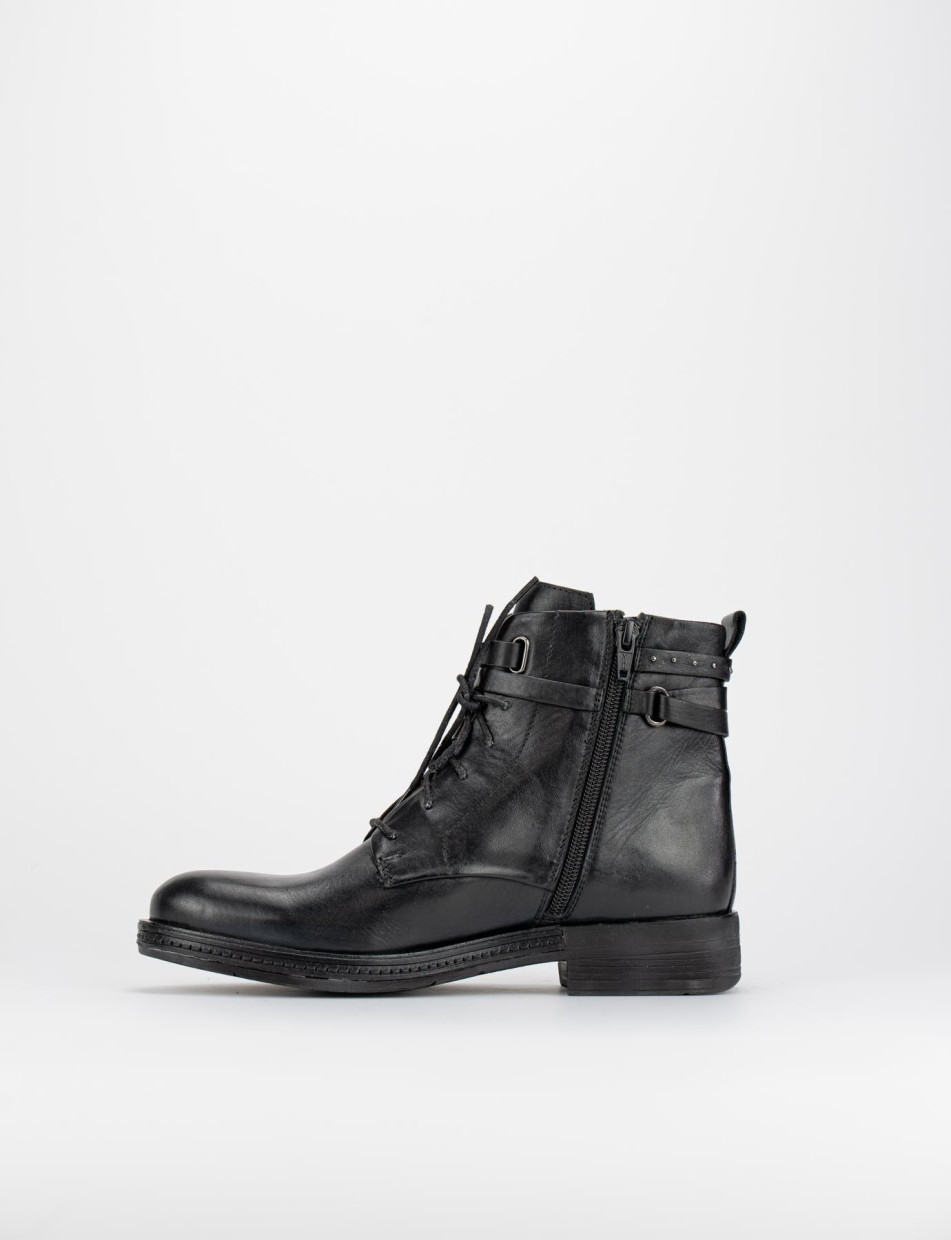 Combat boots heel 3 cm black leather