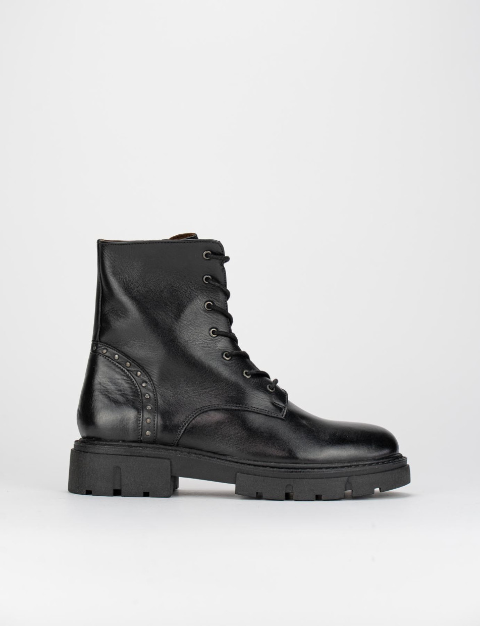Woman combat boots heel 3 cm black leather Barca Stores