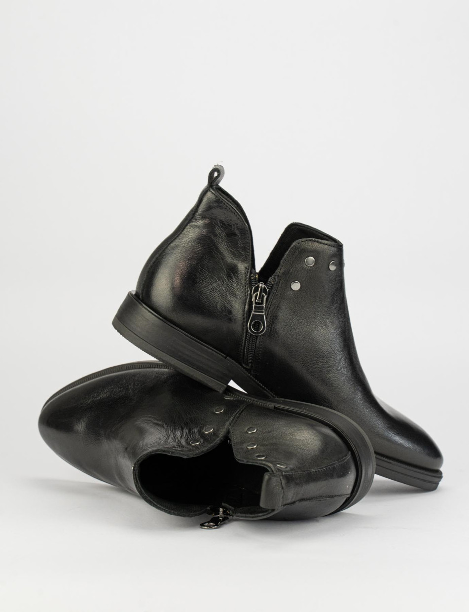 Low heel ankle boots heel 2 cm black leather