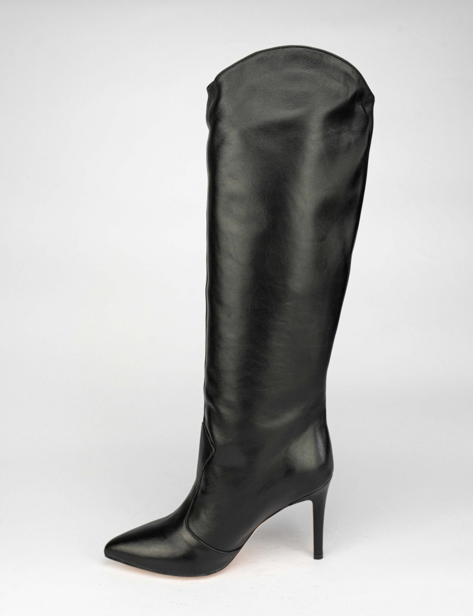 High heel boots heel 9 cm black leather