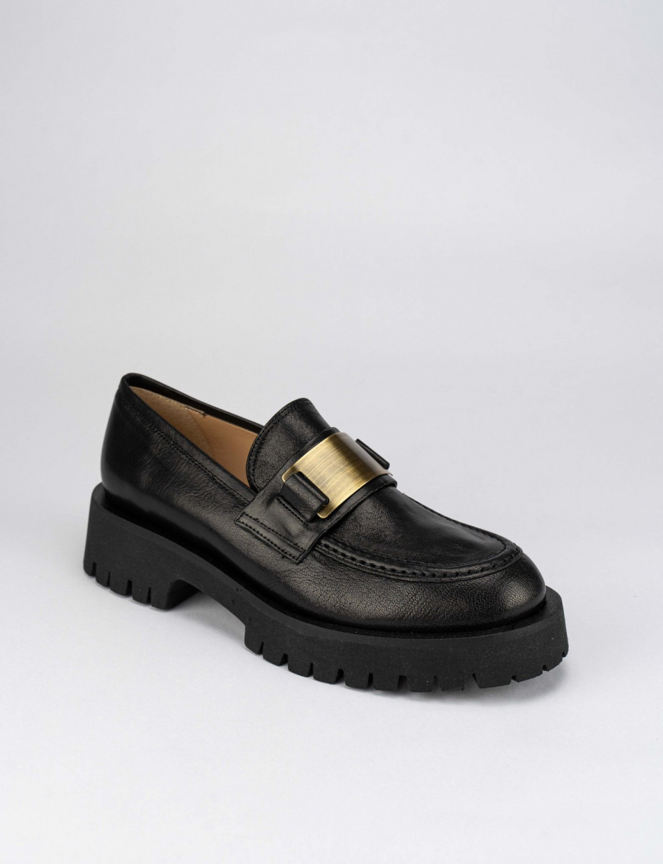 Loafers heel 2 cm black leather