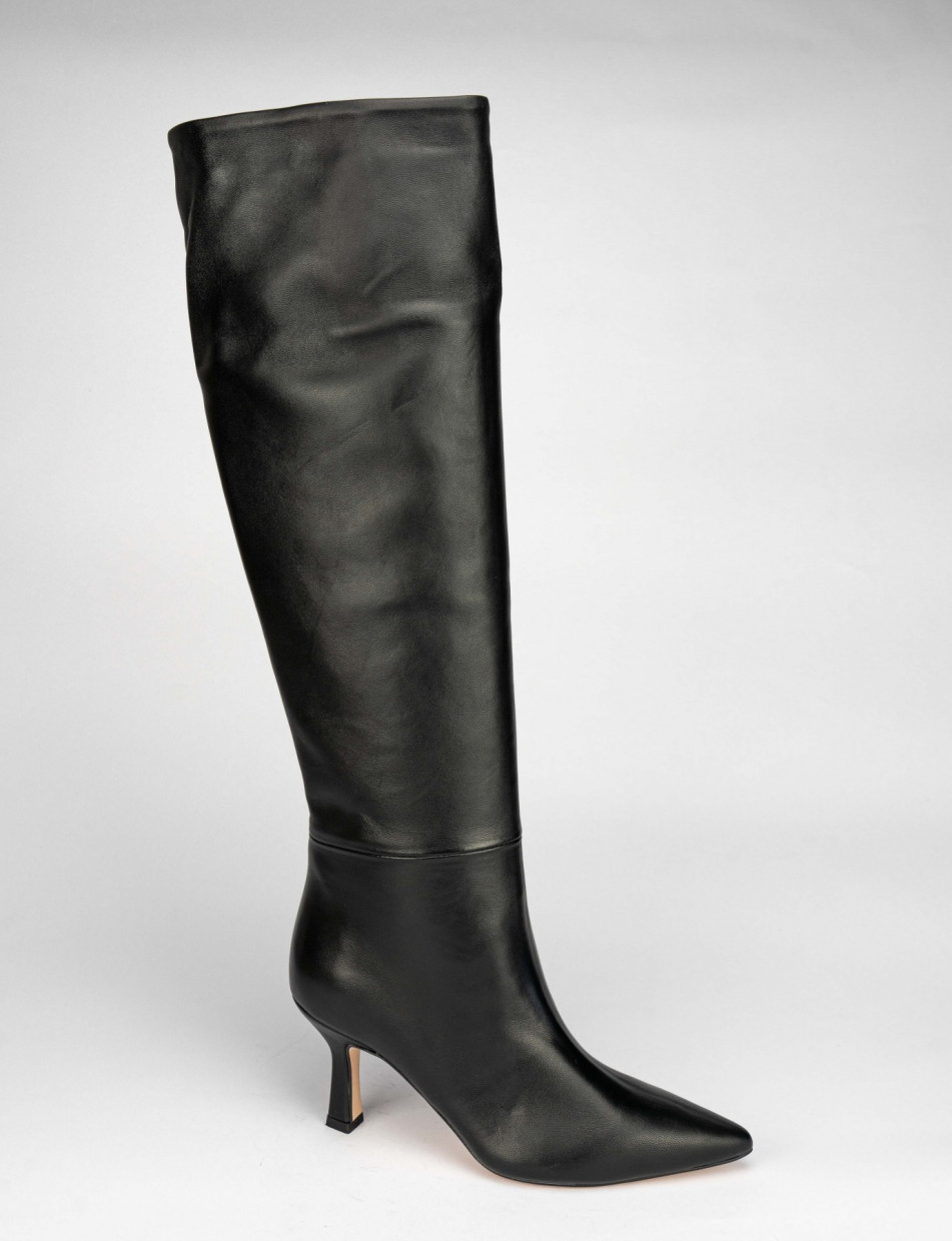 High heel boots heel 7 cm black leather