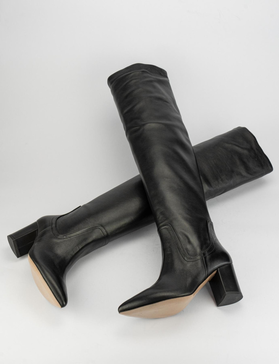 High heel boots heel 7 cm black leather