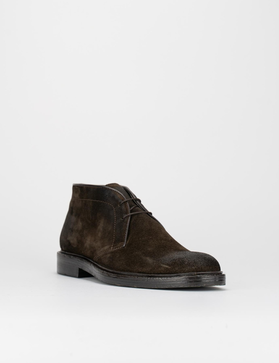 Desert boots heel 2 cm dark brown chamois