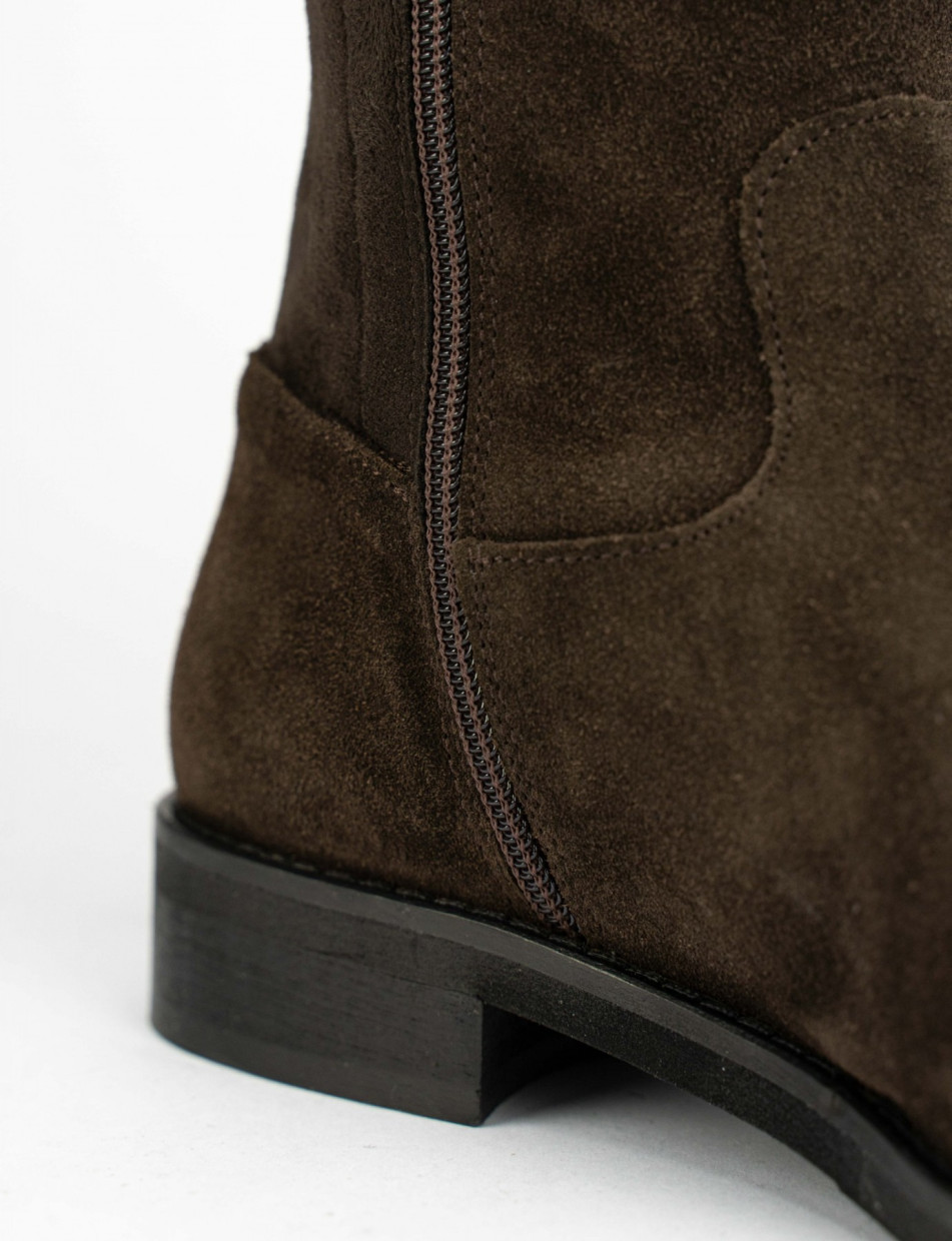 Low heel boots heel 2 cm dark brown chamois