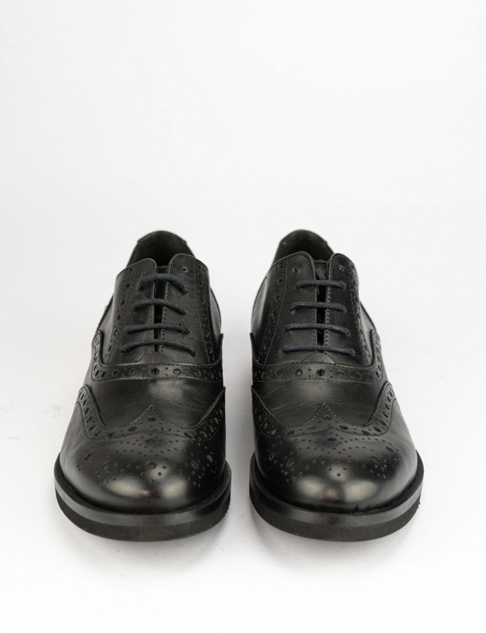 Lace-up shoes heel 2 cm black leather
