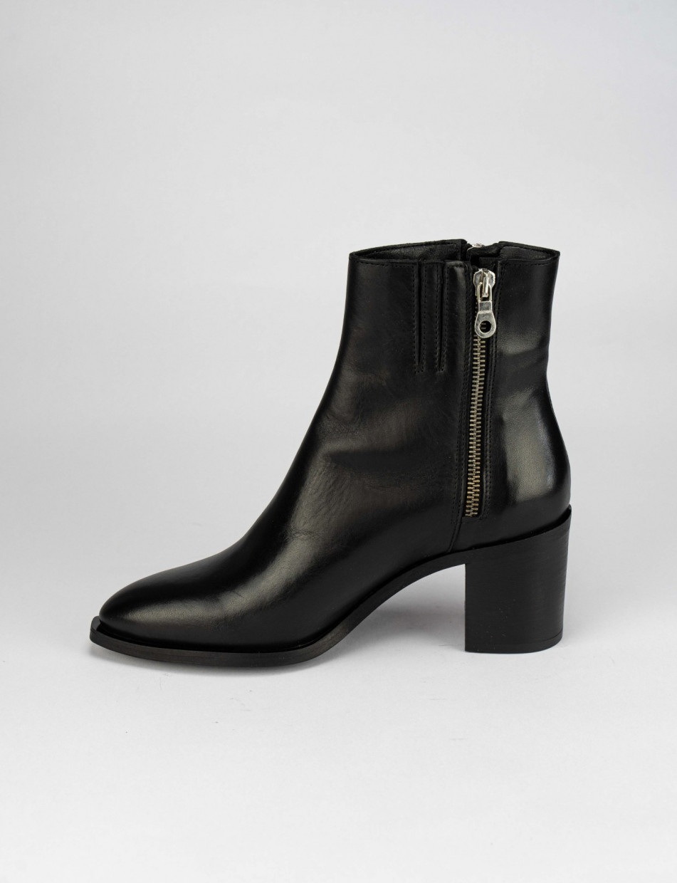 High heel ankle boots heel 7 cm black leather