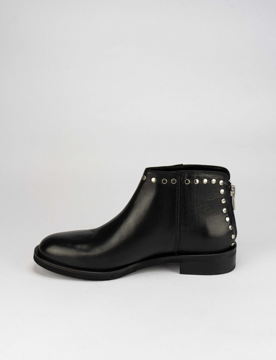 Low heel ankle boots heel 2 cm black leather