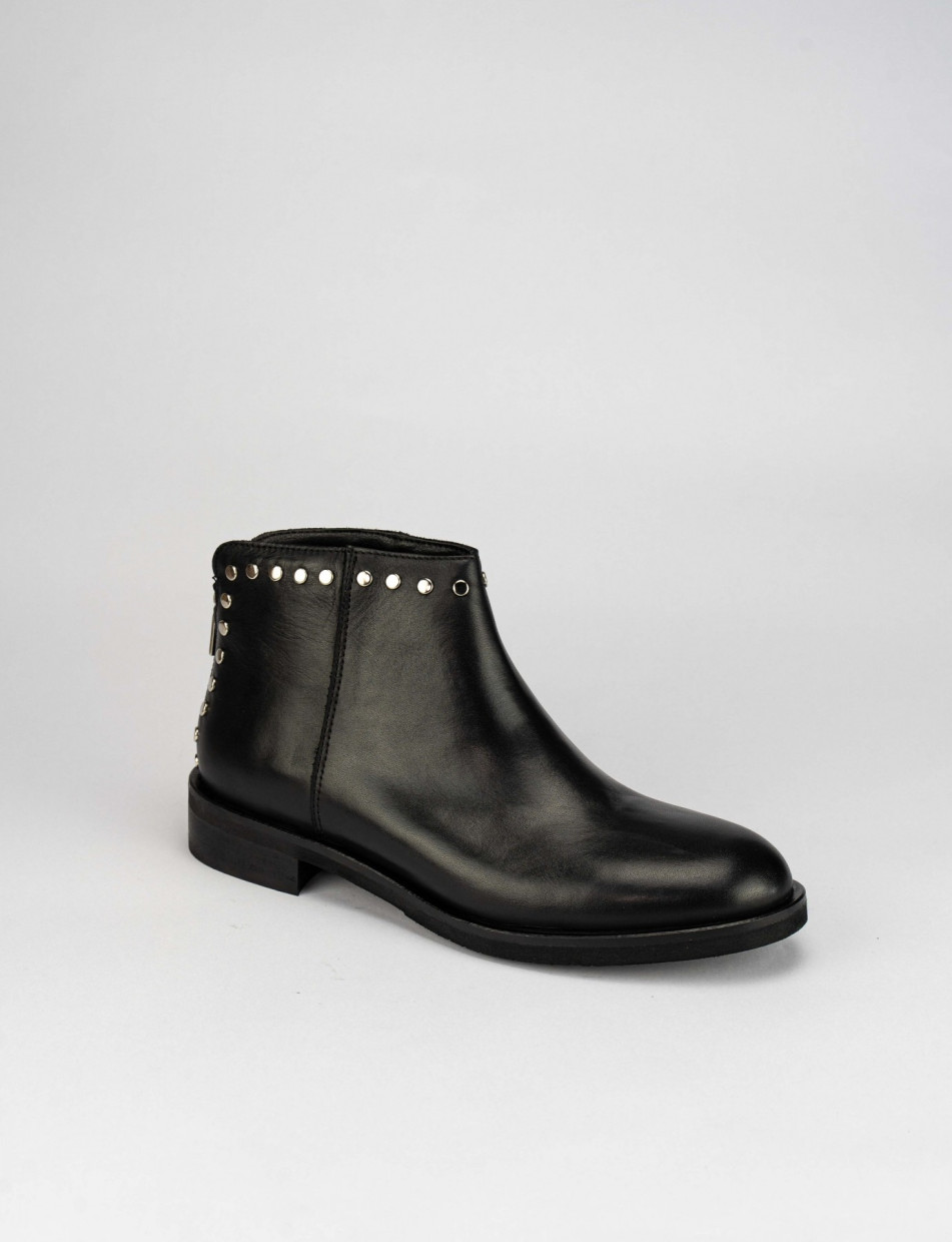 Low heel ankle boots heel 2 cm black leather