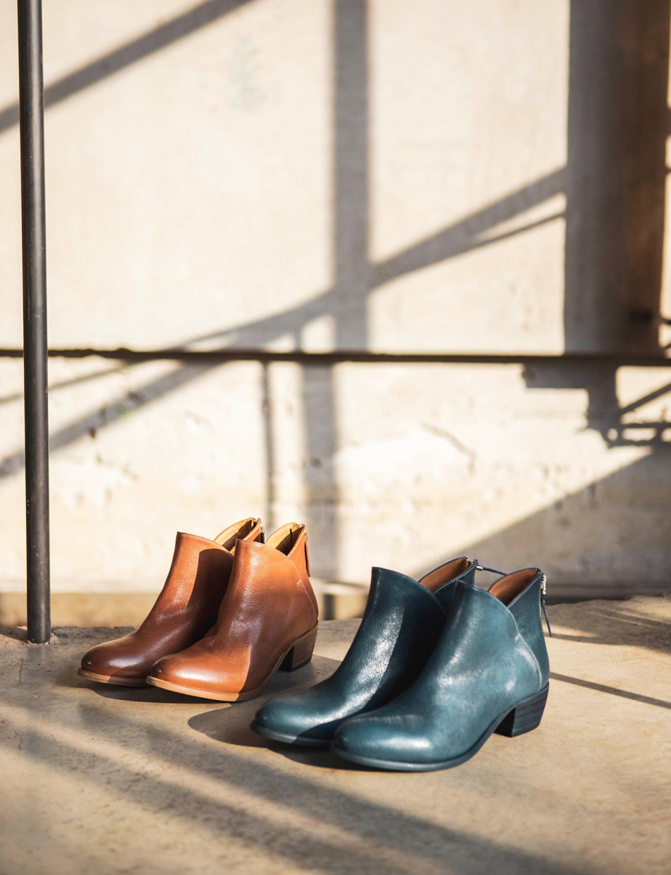 Low heel ankle boots heel 4 cm blu leather