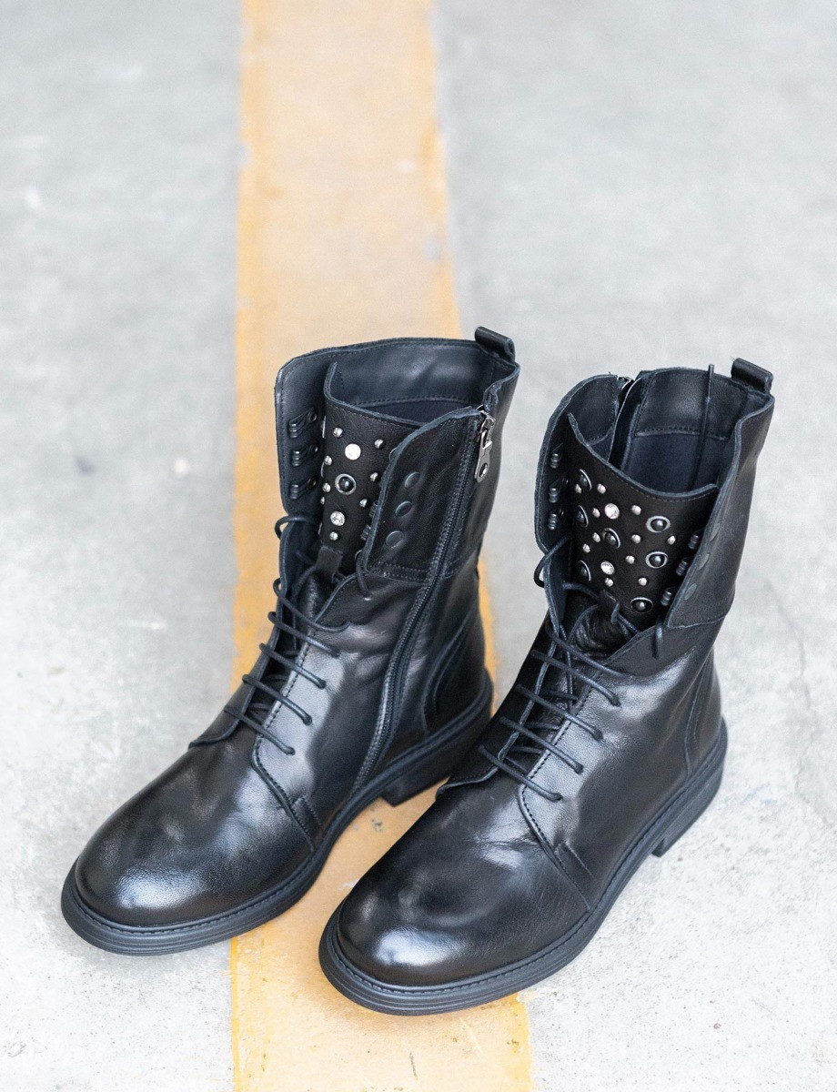 Combat boots heel 2 cm black leather