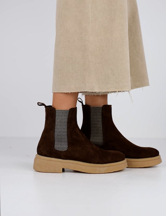Low heel ankle boots heel 2 cm dark brown chamois