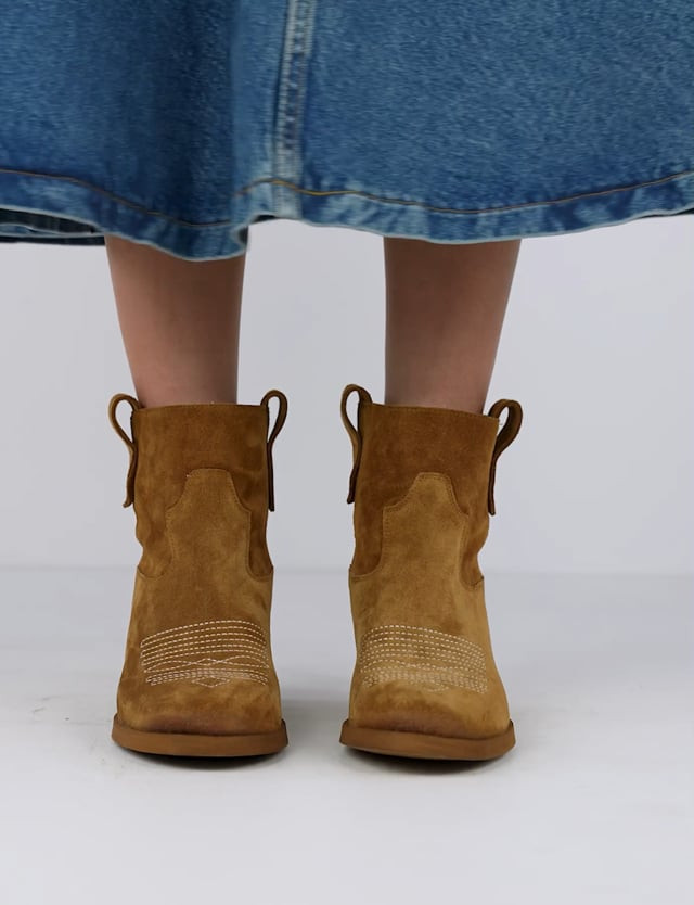 Low heel ankle boots heel 1 cm brown chamois