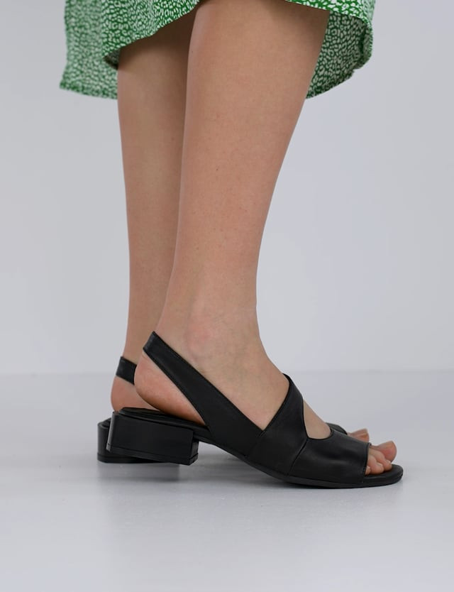Sandali tacco 3cm pelle nero
