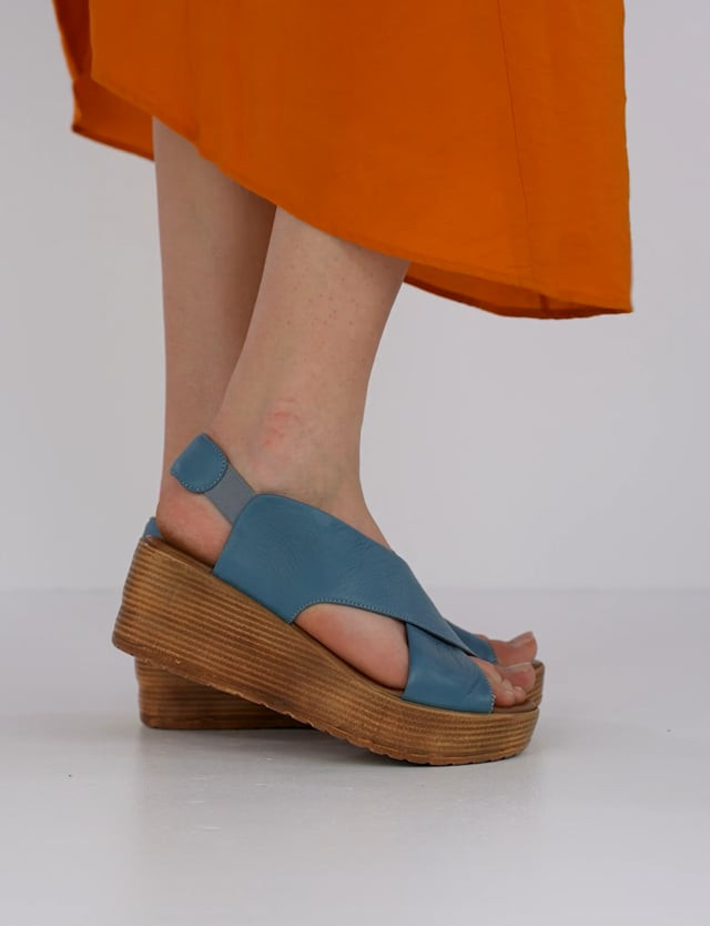 Wedge heels heel 6 cm light blue leather