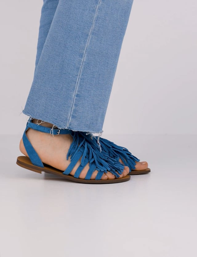 Sandalo tacco 1 cm azzurro camoscio