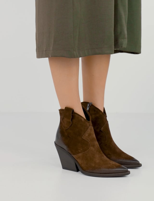High heel ankle boots heel 7 cm dark brown suede