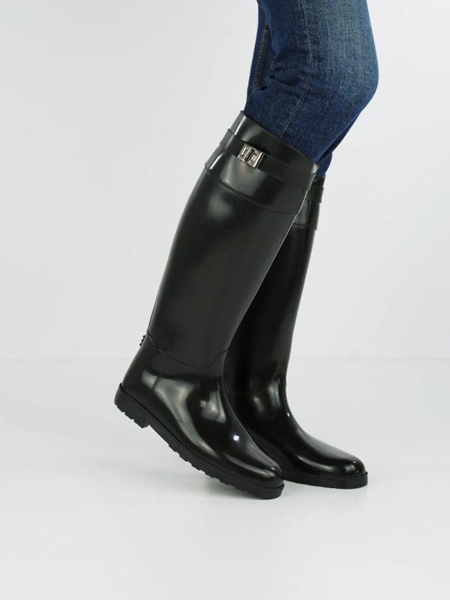 Low heel boots heel 2 cm black rubber