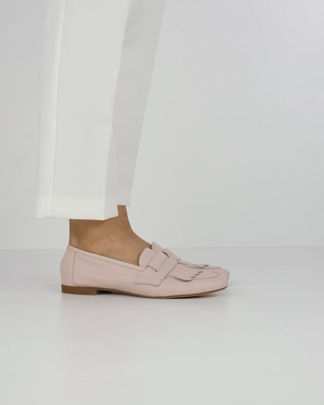 Loafers heel 1 cm pink leather