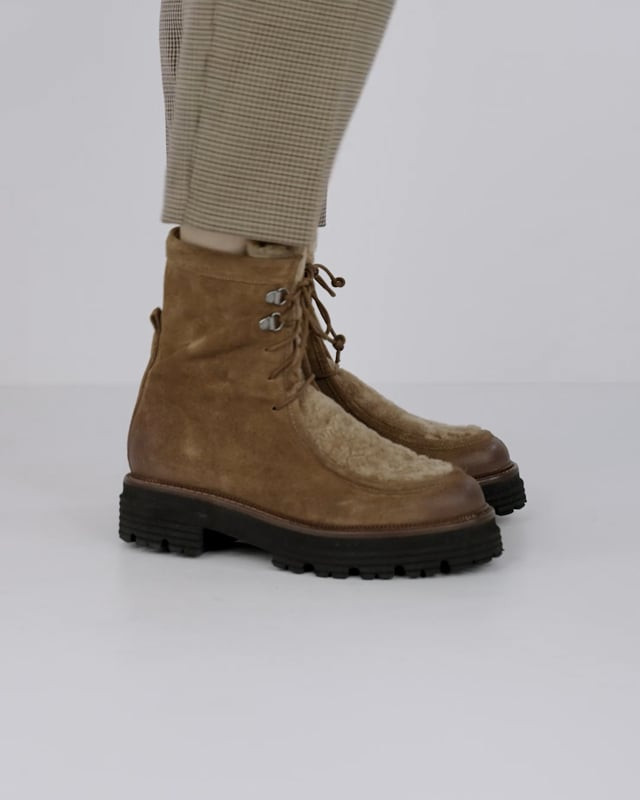 Combat boots heel 2 cm brown suede