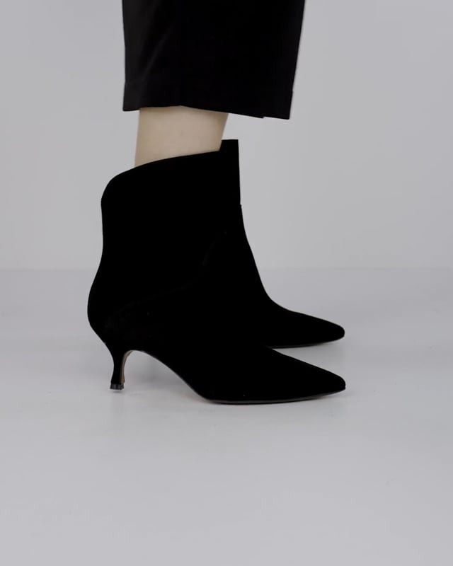 High heel ankle boots heel 5 cm black suede