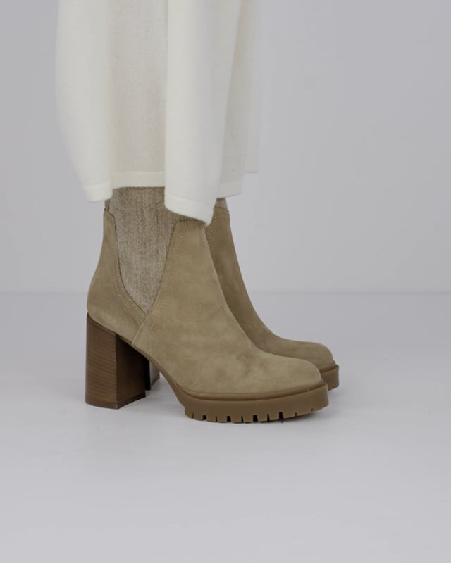 High heel ankle boots heel 9 cm beige suede