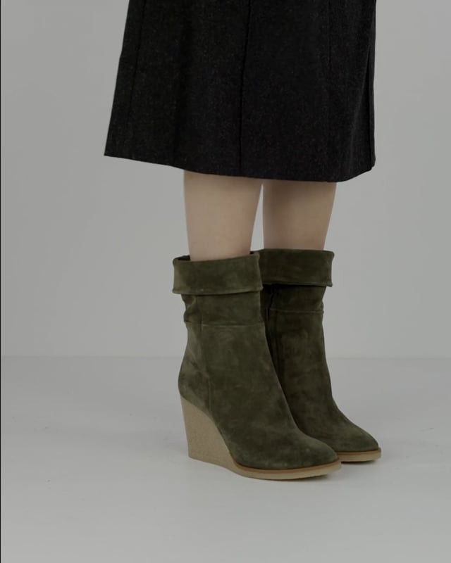 High heel ankle boots heel 8 cm green suede