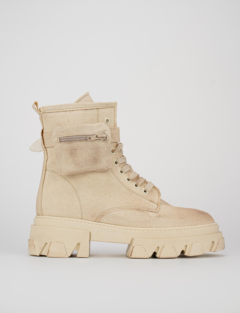 Combat boots heel 2 cm beige tissue