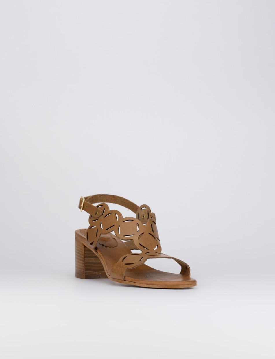 High heel sandals heel 5 cm brown leather
