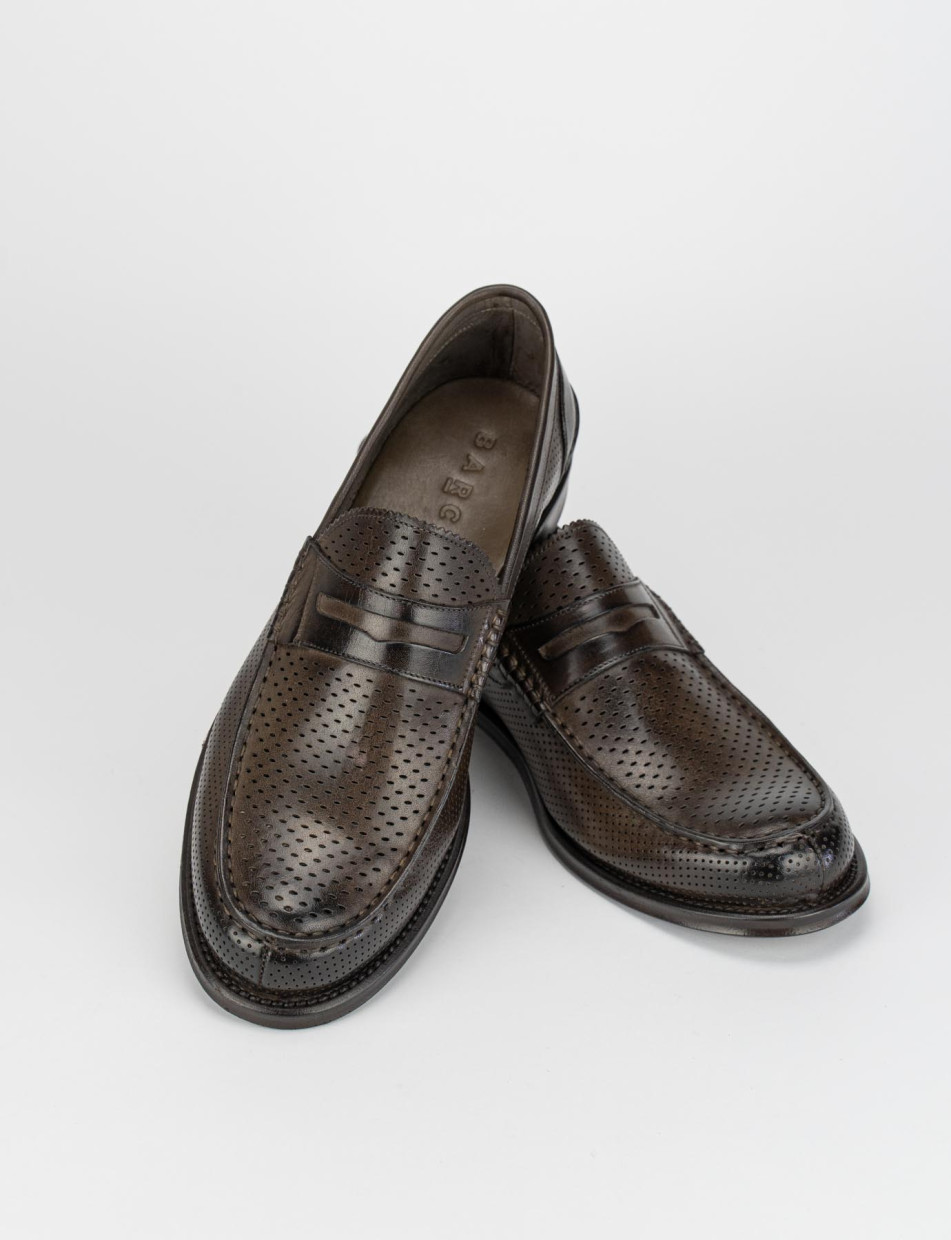 Loafers dark brown leather