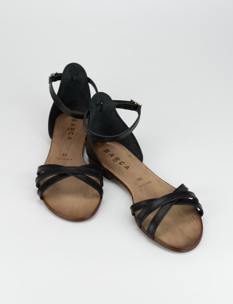 Low heel sandals heel 1 cm black leather