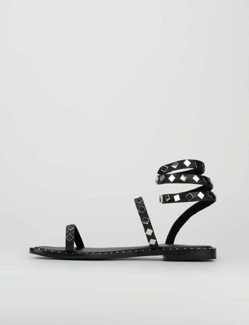 Low heel sandals heel 1 cm black leather