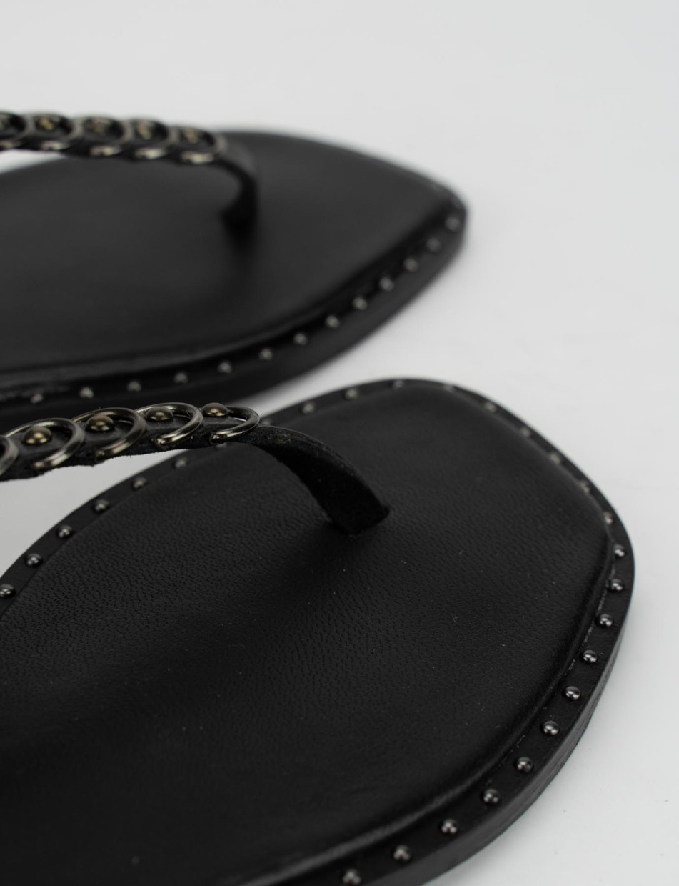 Flip flops heel 1 cm black leather