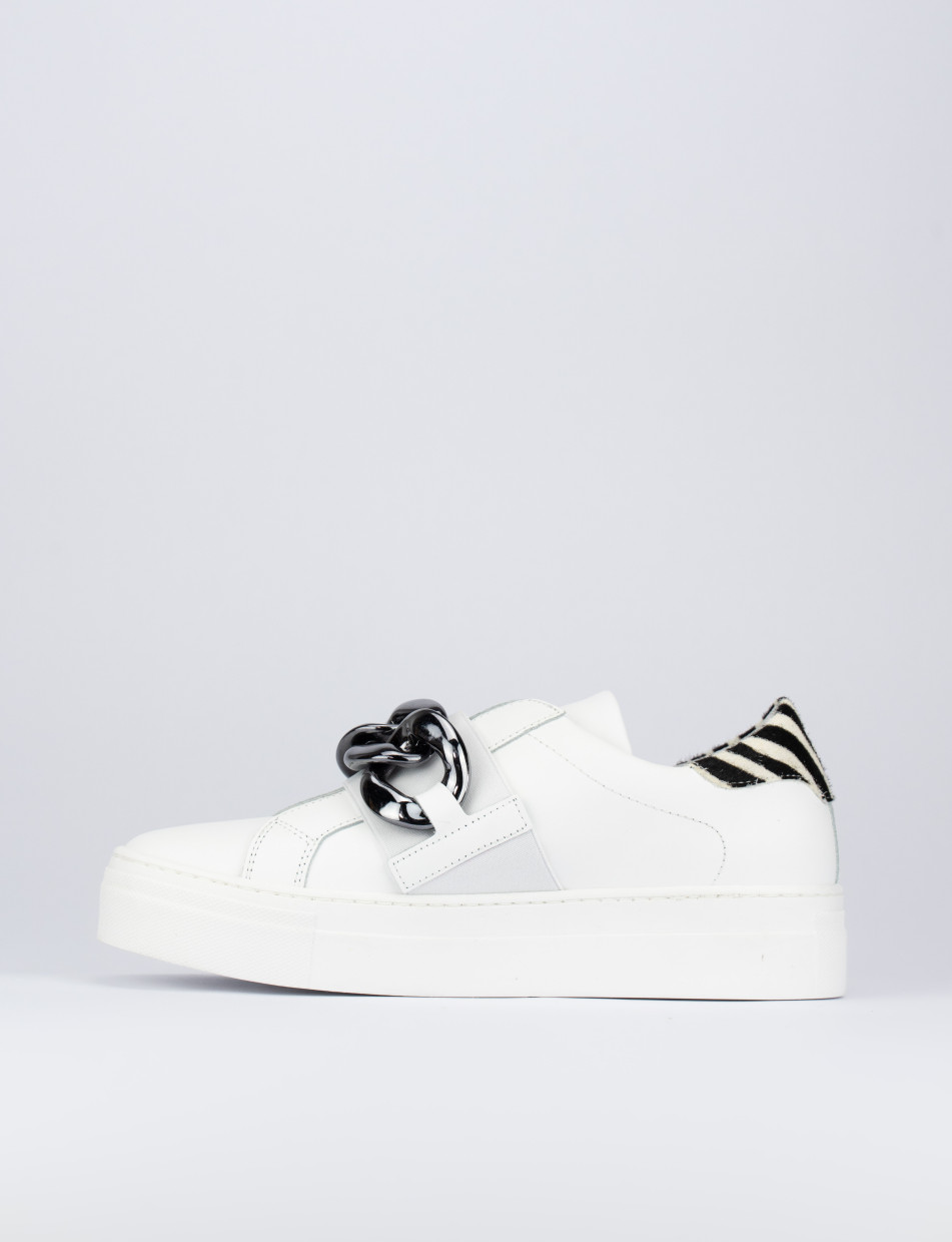 Sneakers white leather