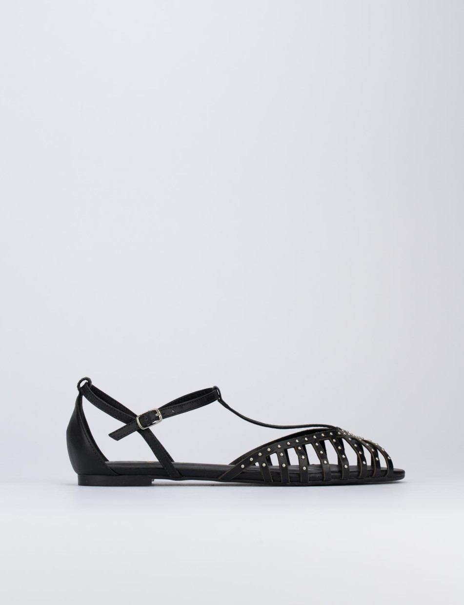 Low heel sandals heel 1 cm black leather