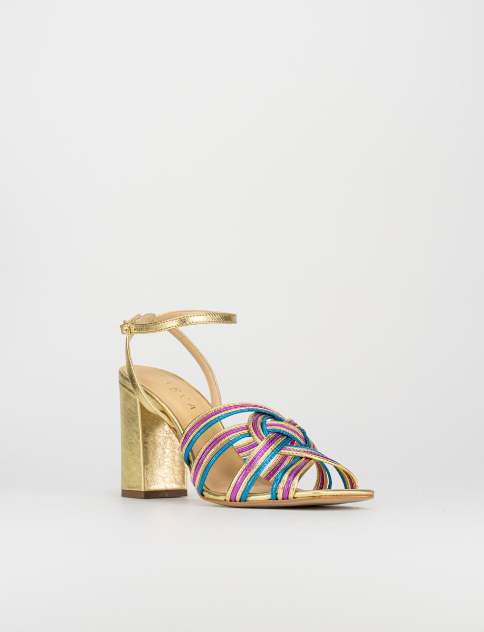 Sandali con hotsell tacco oro
