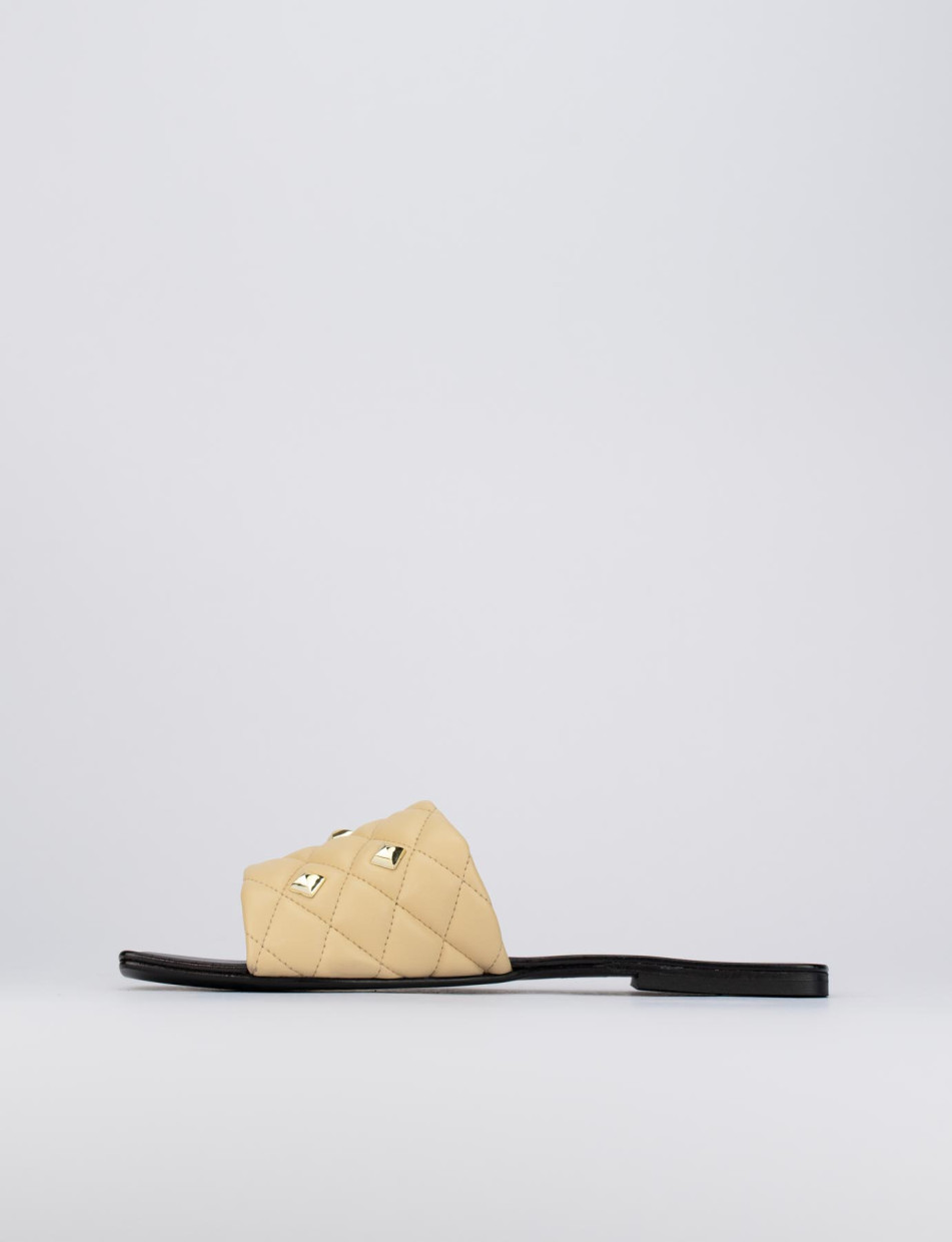 Slippers heel 1 cm beige leather