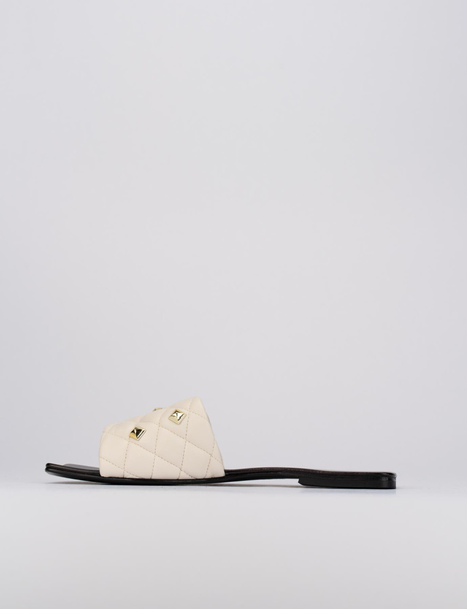 Slippers heel 1 cm white leather