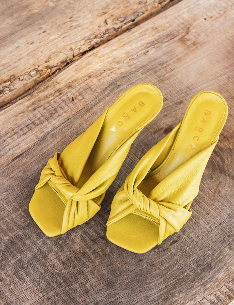 Slippers heel 8 cm yellow leather