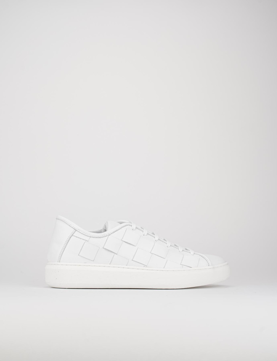 Sneakers white leather