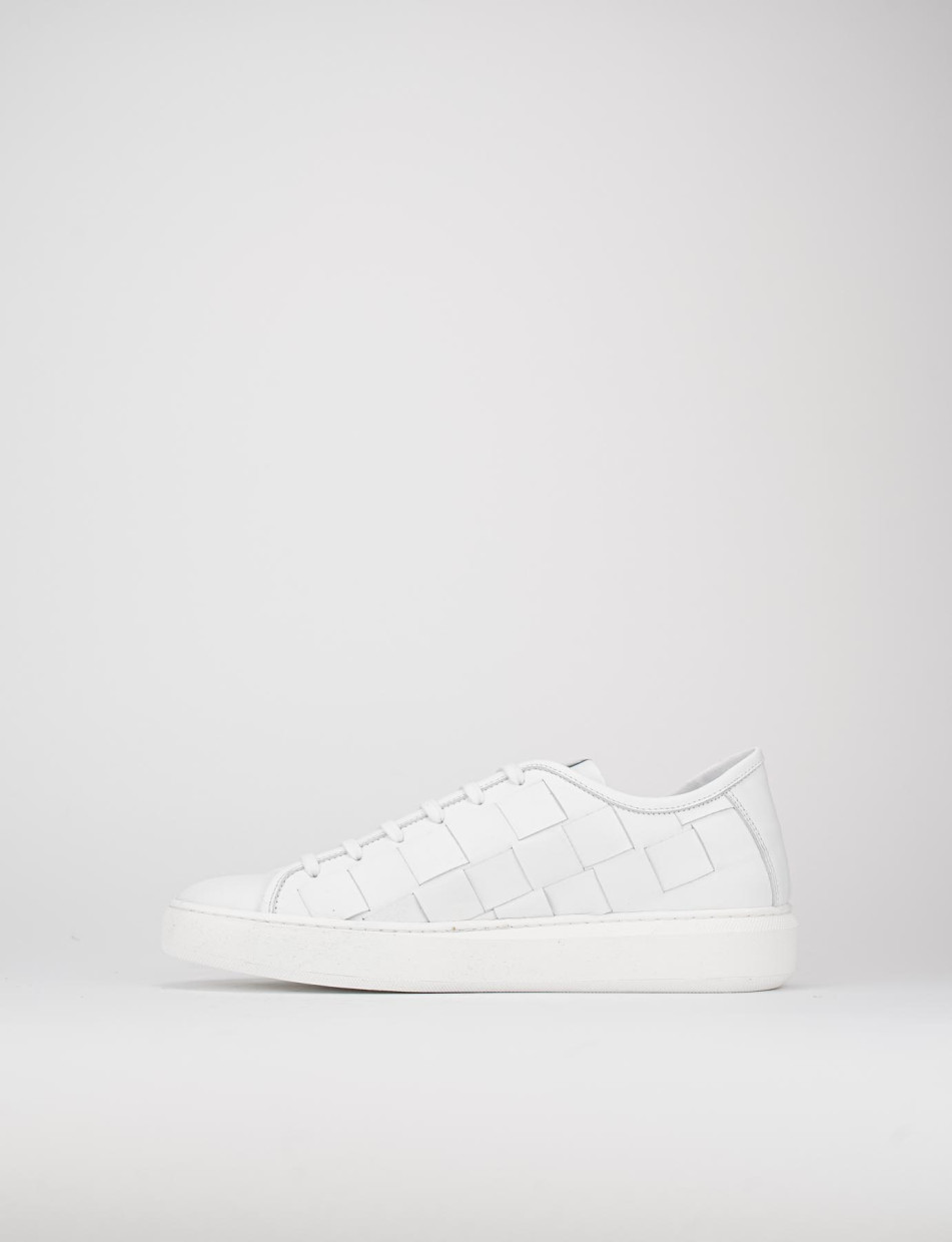 Sneakers white leather