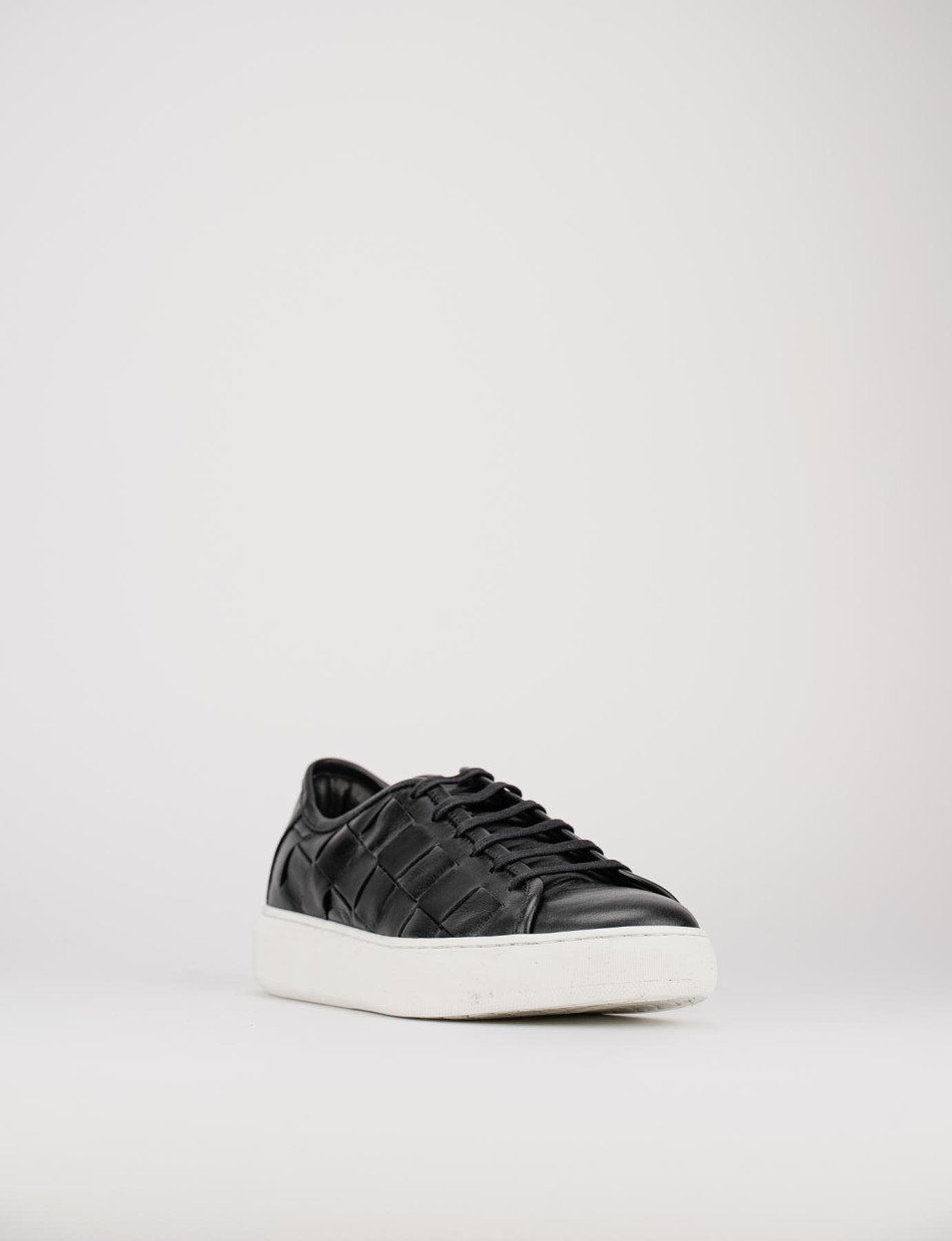 Sneakers black leather