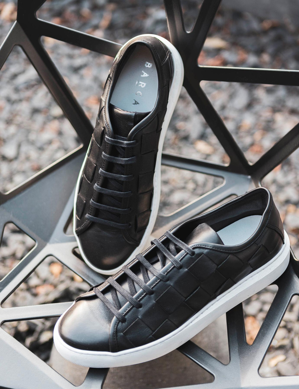 Sneakers black leather