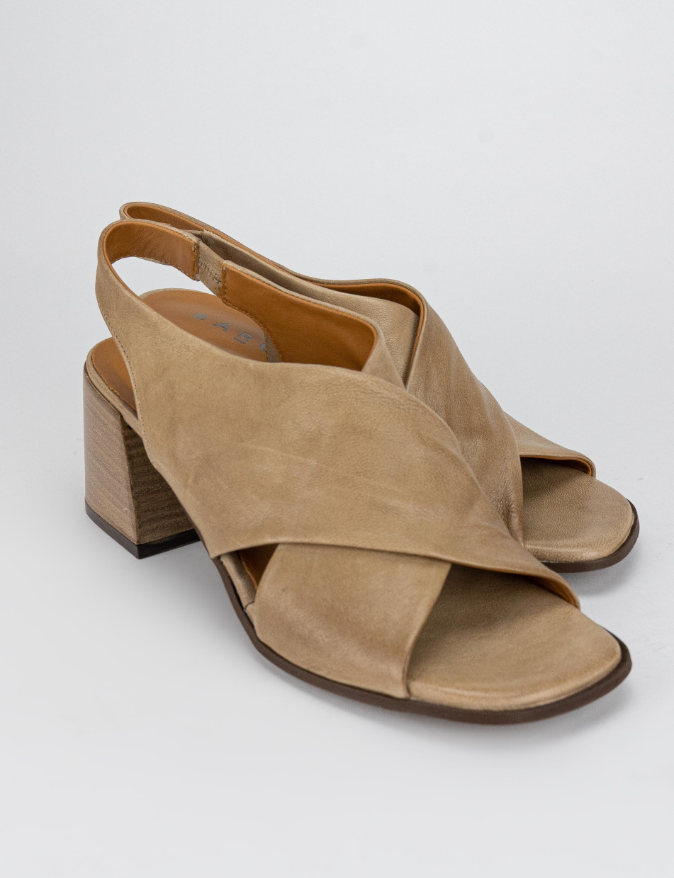 High heel sandals heel 7 cm brown leather