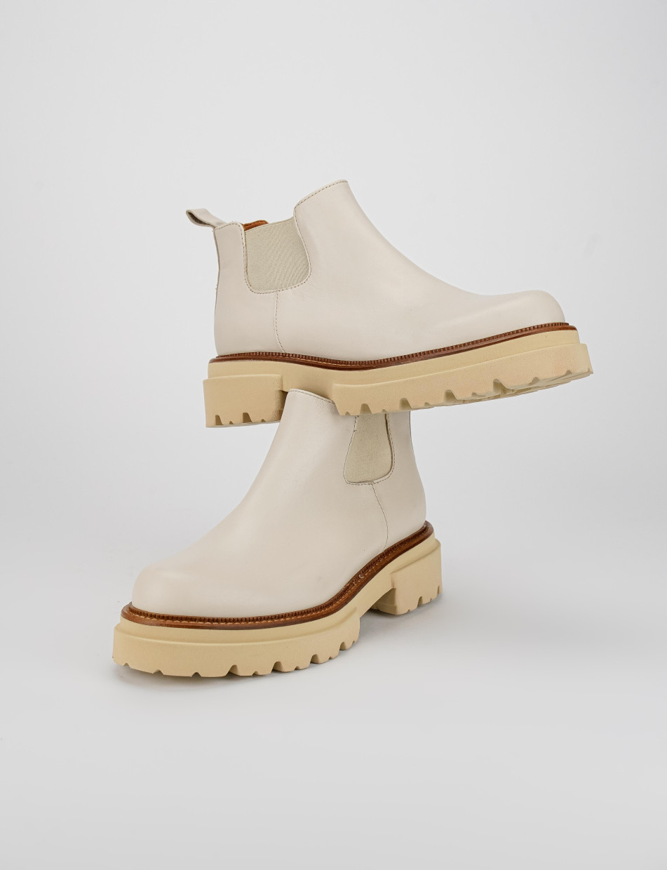 Low heel ankle boots heel 1 cm beige leather