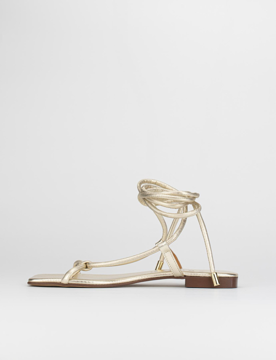Flip flops heel 1 cm gold laminated